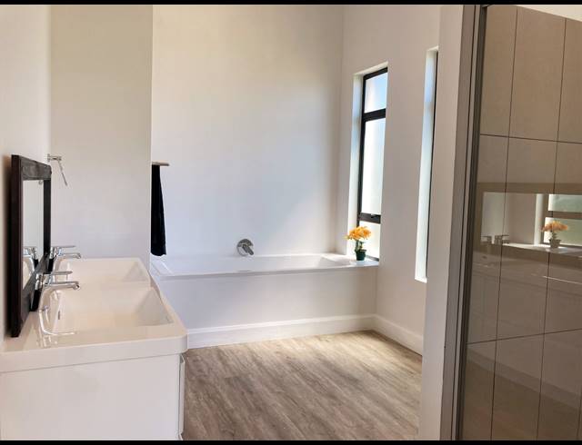 3 BEDROOM TOWNHOUSE FOR SALE IN ST JOHNS VILLAGE